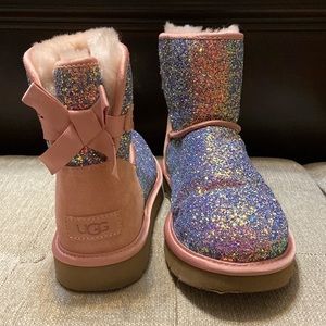 EUC Ugg Mini Bailey Bow Boot Cosmos Pink Quartz